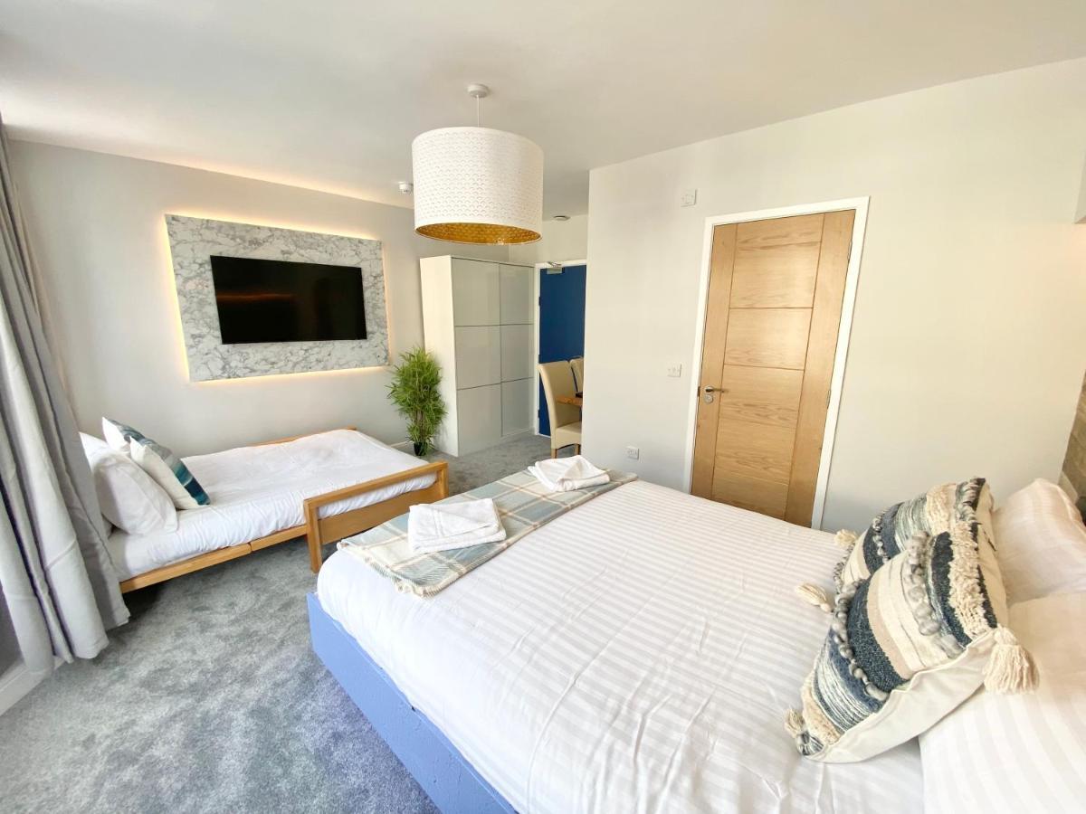 Coastline Retreats - Cloud9 Newly Renovated, Beautiful Ensuite Rooms Near Seafront In Town Centre, Netflix, Superfast Wifi, Communal Kitchen Bournemouth Exterior photo